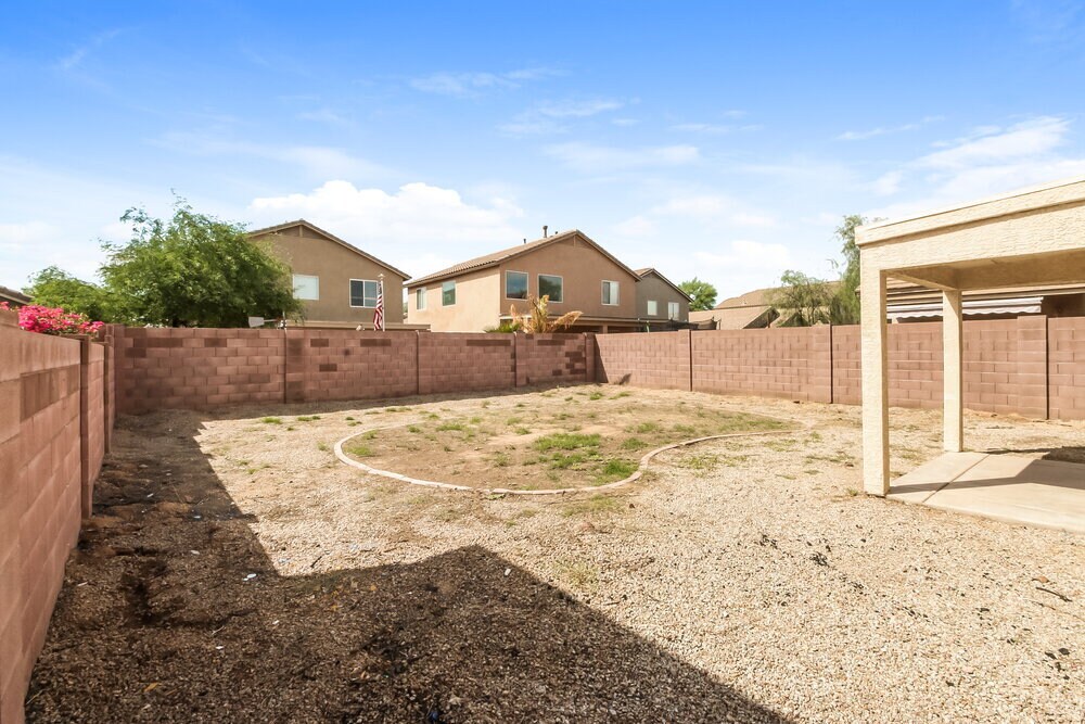 Building Photo - 3251 W Carlos Ln