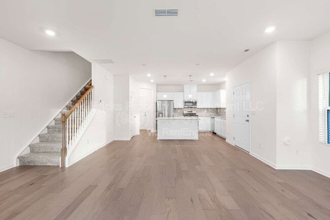 Building Photo - 240 Harpers Run Ln