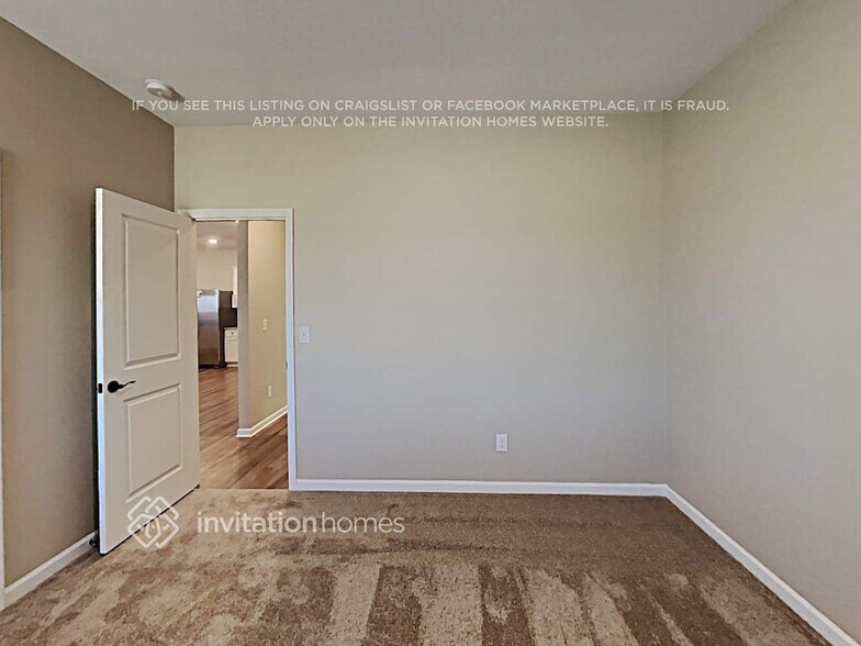 Building Photo - 457 Samara Ct