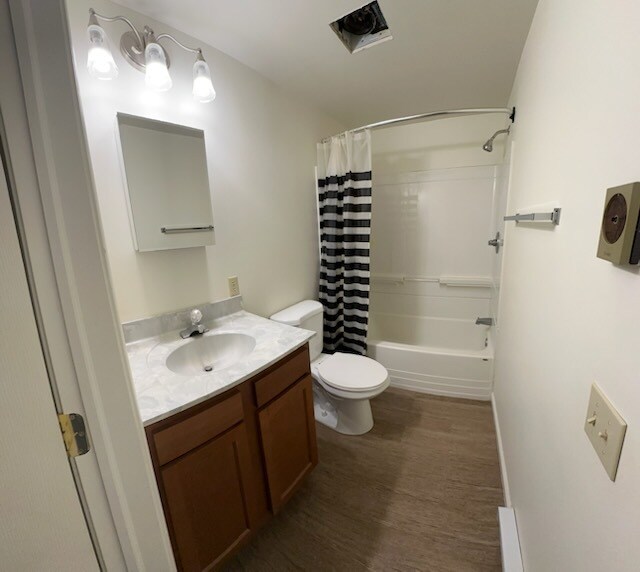 Building Photo - 113 Locust Ln