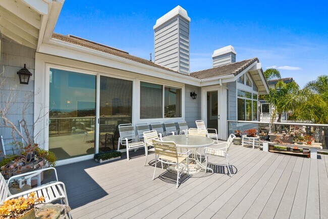 Building Photo - Stunning 3 Bed | 2.5 Bath Home with Office...