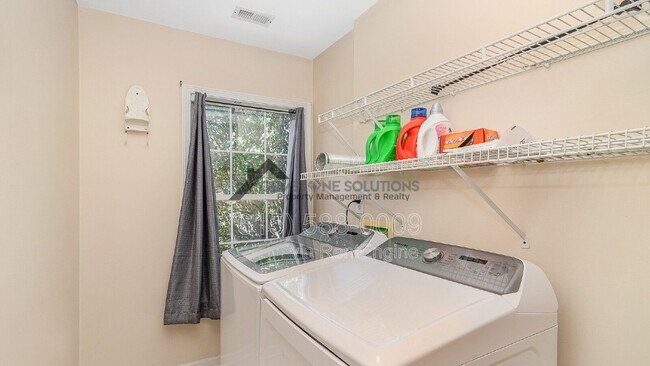 Building Photo - 144 Stanwick Dr