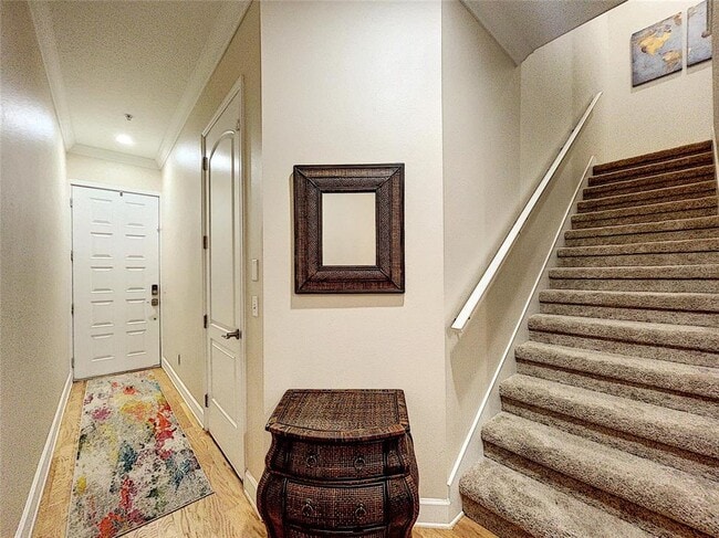 Building Photo - 3210 W Horatio St