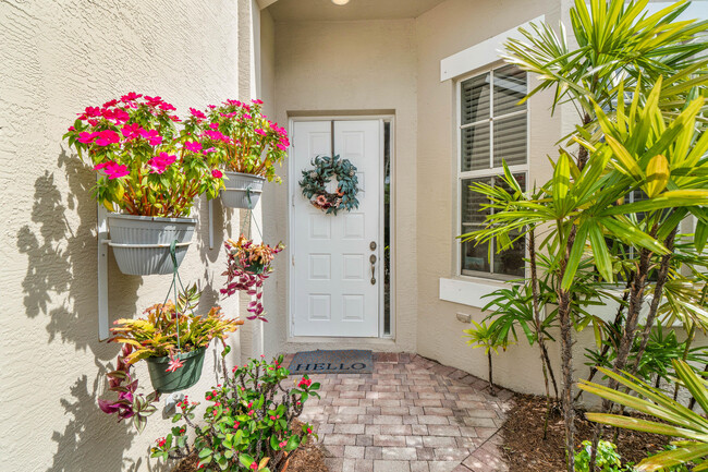 Building Photo - 7672 Jasmine Ct