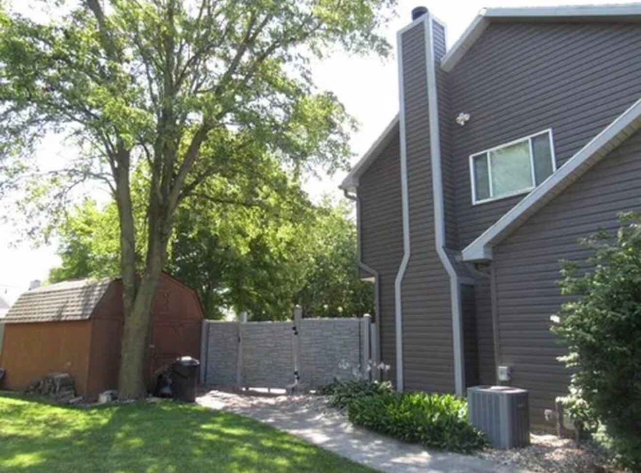 Building Photo - 25 Saxon Ct