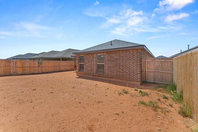 Building Photo - 401 Farmstead Ln