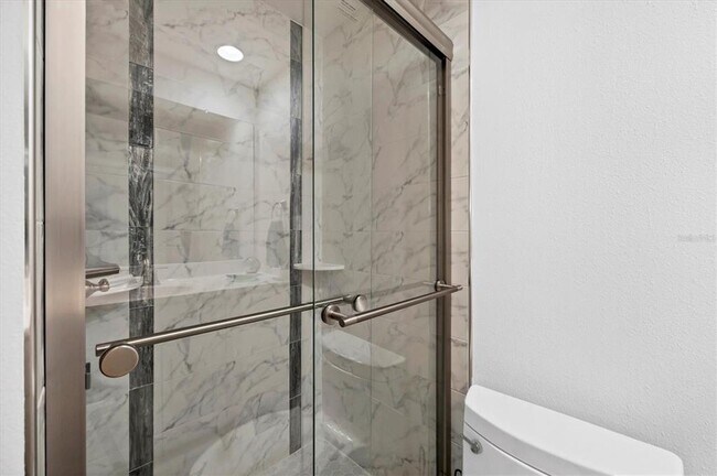 Building Photo - 500 S Washington Dr