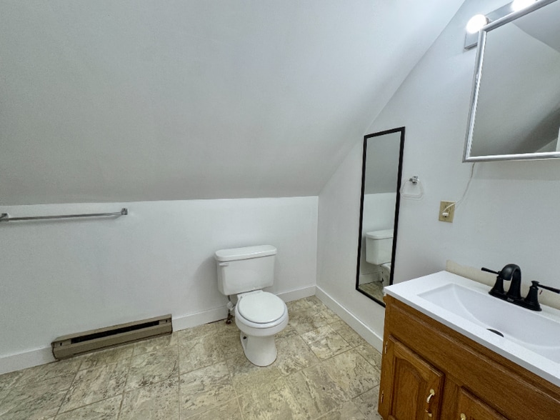 Building Photo - 90 Franklin St