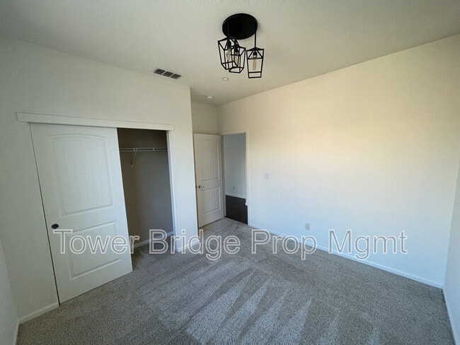 Building Photo - 5508 Copper Sunset Way