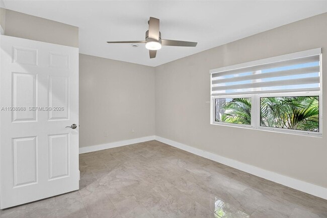 Building Photo - 6090 SW 63rd Ave