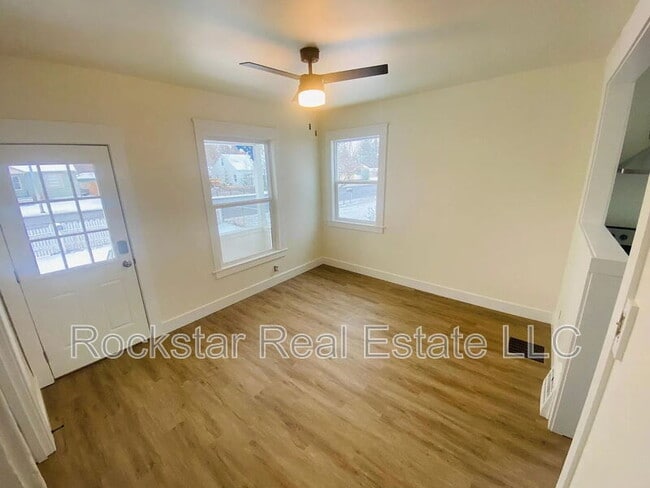 Building Photo - 5123 N Monroe St