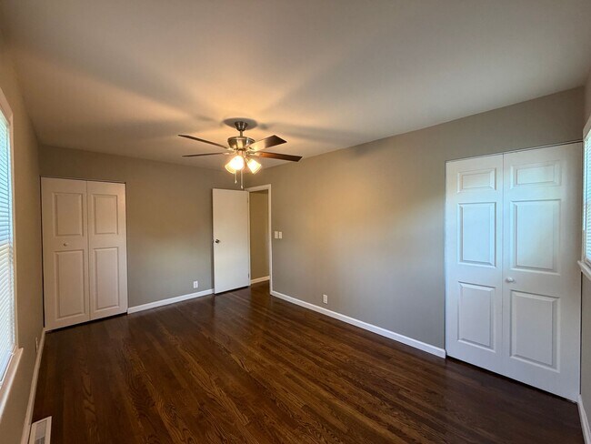 Building Photo - Newly Remodeled 4-bedroom, 1.5-Bath Single-Family Home in Danville, IL.
