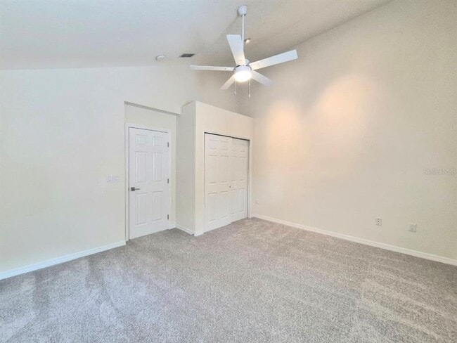 Building Photo - 2214 Green Oaks Ln