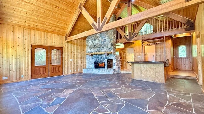 Building Photo - 166 Wildwood Ln