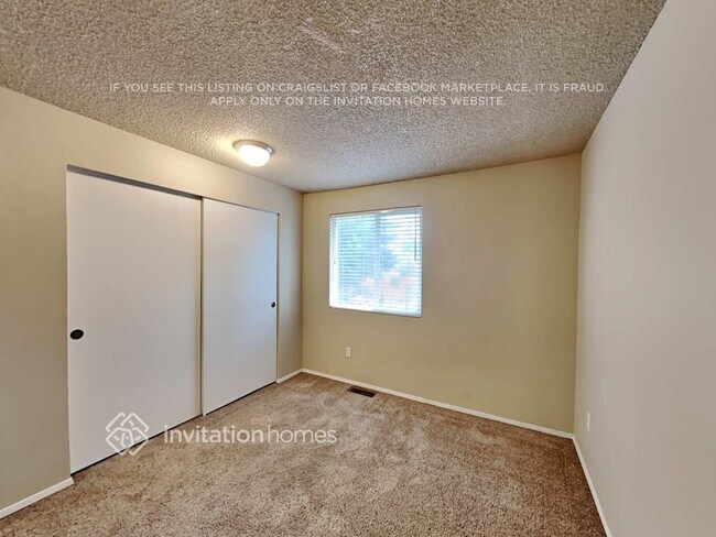 Building Photo - 28628 15th Ave S