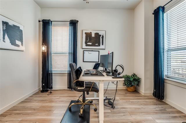 Building Photo - 4539 English Maple Dr