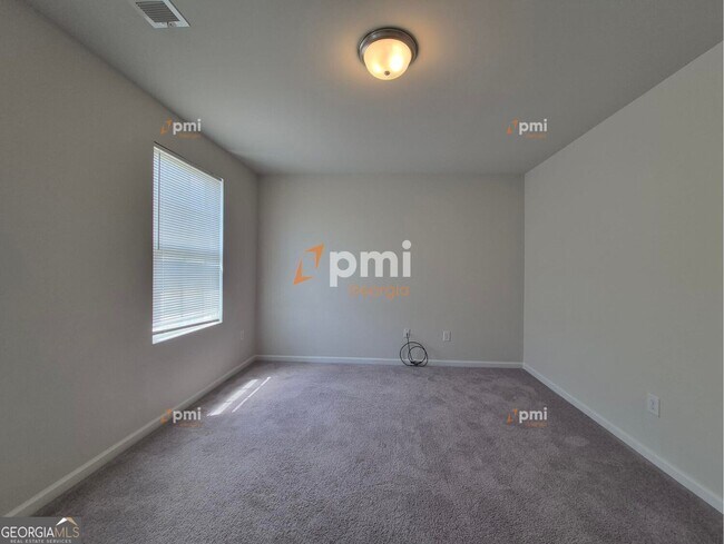 Building Photo - 160 Kinsale Dr