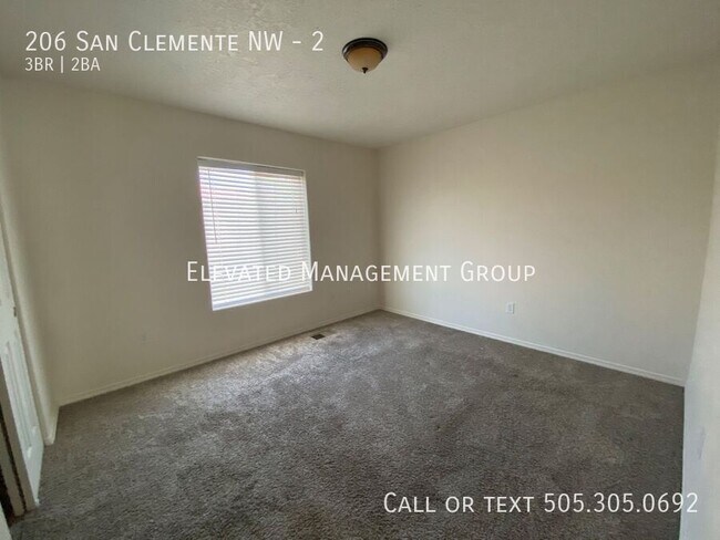 Building Photo - 206 San Clemente Ave NW