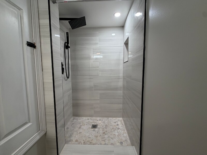 Building Photo - 322-322 Wood St