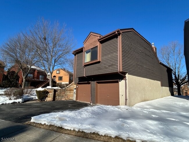 Building Photo - 82 Fallen Timbers Trail