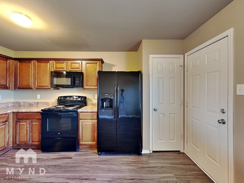 Building Photo - 12405 Solandra Cir