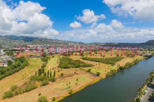 Building Photo - furnished 1 bedroom, 1 bath unit at Island Colony for rent.