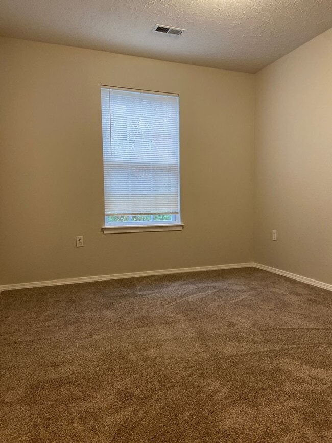 Building Photo - Condominium in Academy Commons