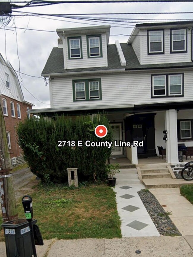 Building Photo - 2718 E County Line Rd