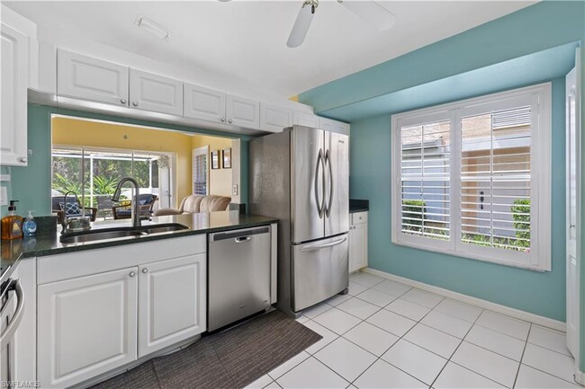 Building Photo - 15035 Sterling Oaks Dr
