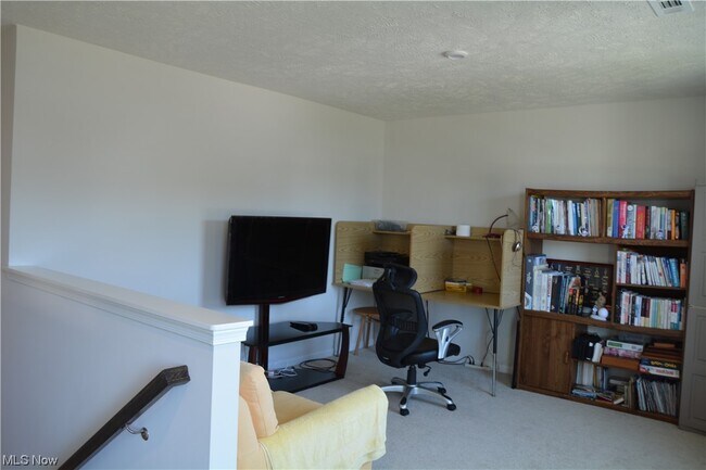 Building Photo - 267 Stone Ridge Way