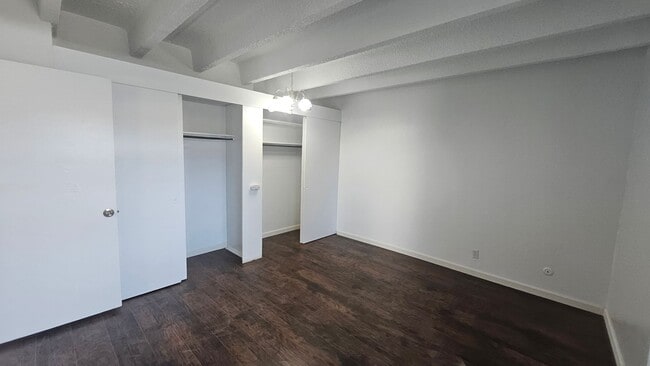 Building Photo - 1 bed 1 bath