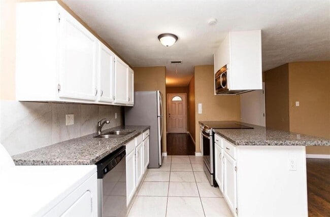 Building Photo - 6314 Edenglen Ct