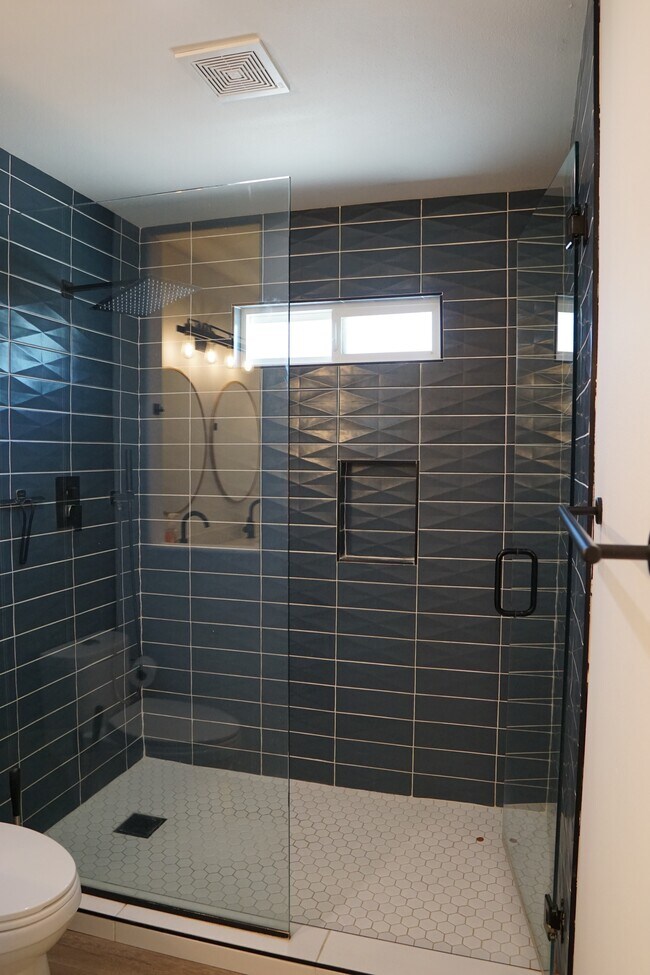 Building Photo - 33865 Cathedral Canyon Dr