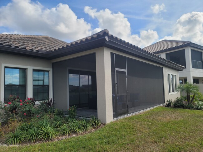 Building Photo - 10989 Rustic Timber Lp