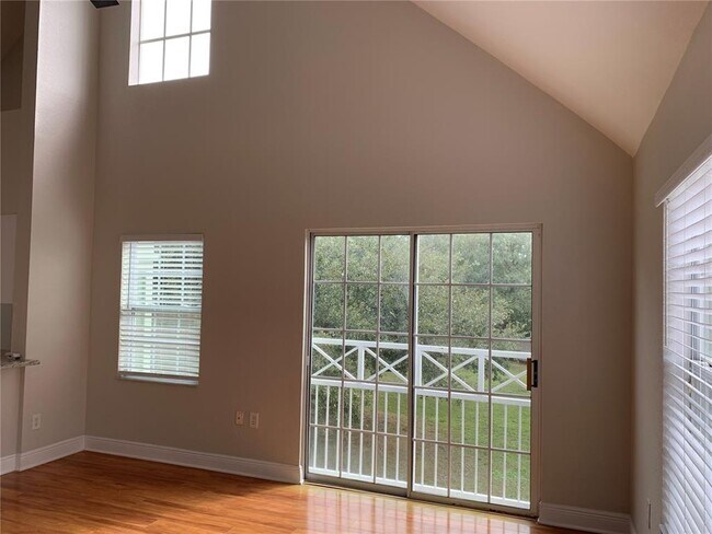 Building Photo - 10416 White Lake Ct