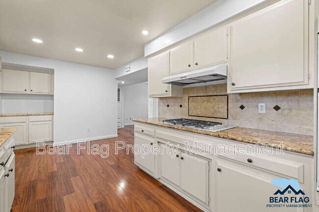 Building Photo - 7919 Ridgemont Dr