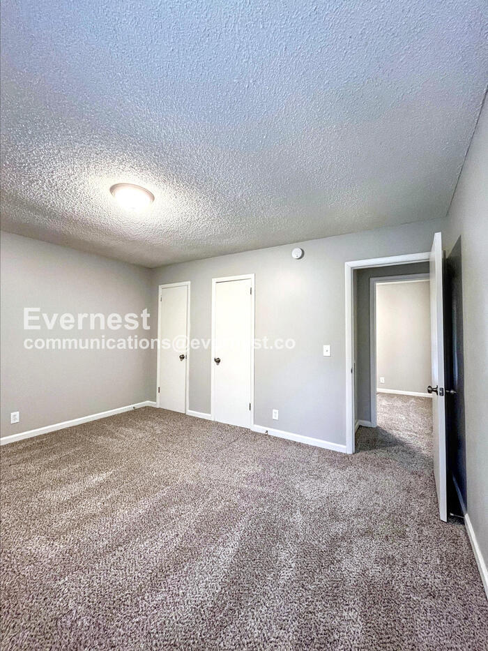 Building Photo - 3241 New Towne Rd