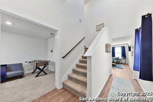Building Photo - 1006 Pacific Monarch