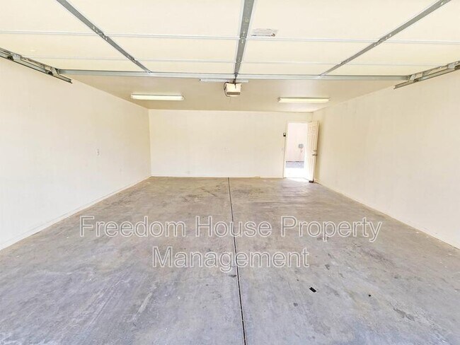 Building Photo - 1320 Pocahontas Ave