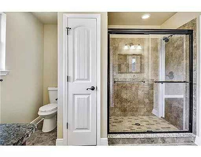 Building Photo - Gorgeous Brick Home located in the much desired West Wortham Elementary School area