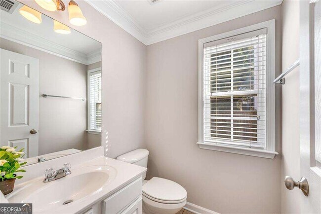 Building Photo - 268 Balaban Cir