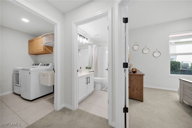 Building Photo - 8864 Ventura Way