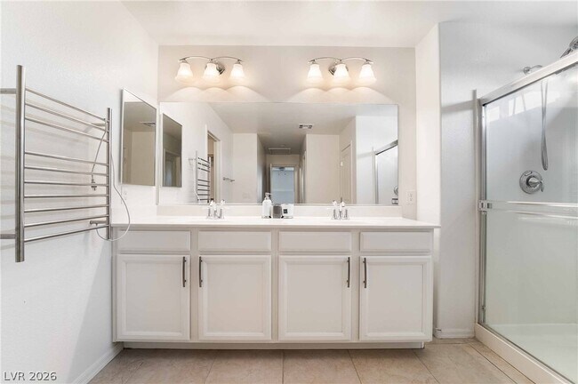 Building Photo - 6462 Estrella Hills Ave