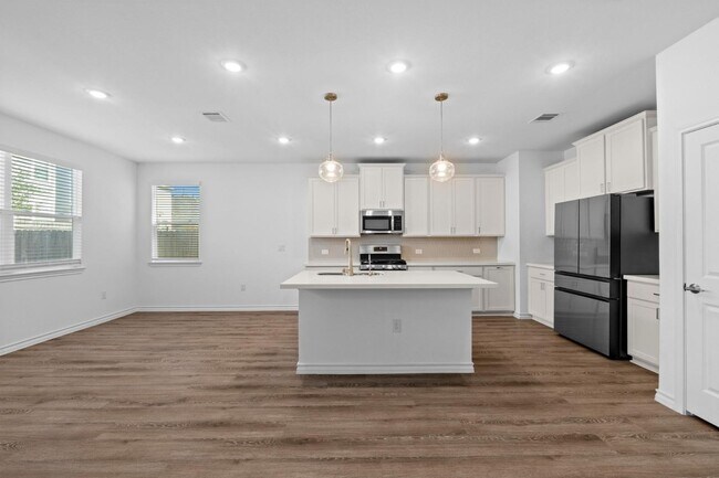 Building Photo - 5304 Jason Dr