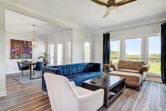 Building Photo - 16 Tournament Way