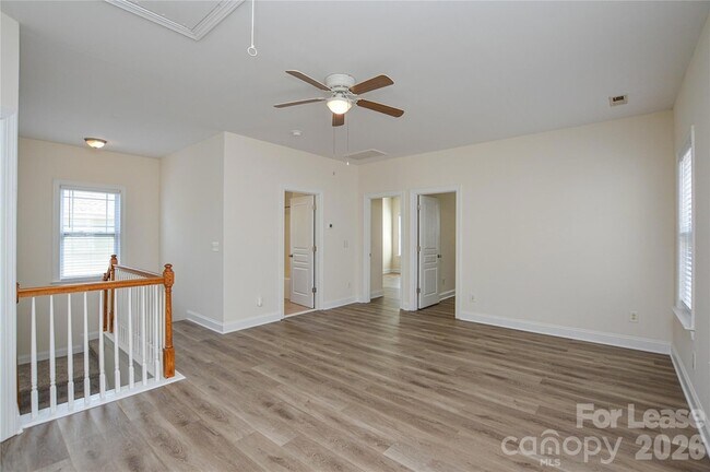 Building Photo - 9020 Ladys Secret Dr