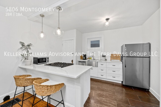 Building Photo - 5806 Montgomery Rd