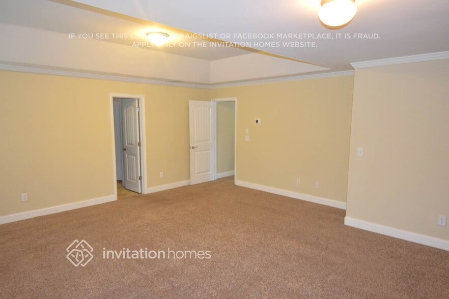 Building Photo - 165 Shoal Park Dr