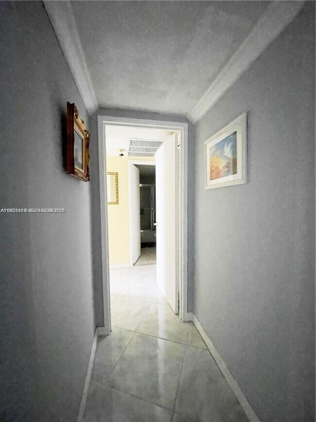 Building Photo - 3180 S Ocean Dr