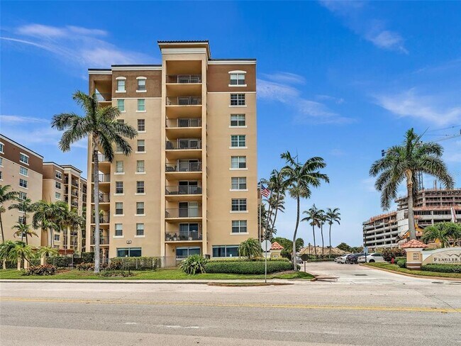 Building Photo - 1801 N Flagler Dr